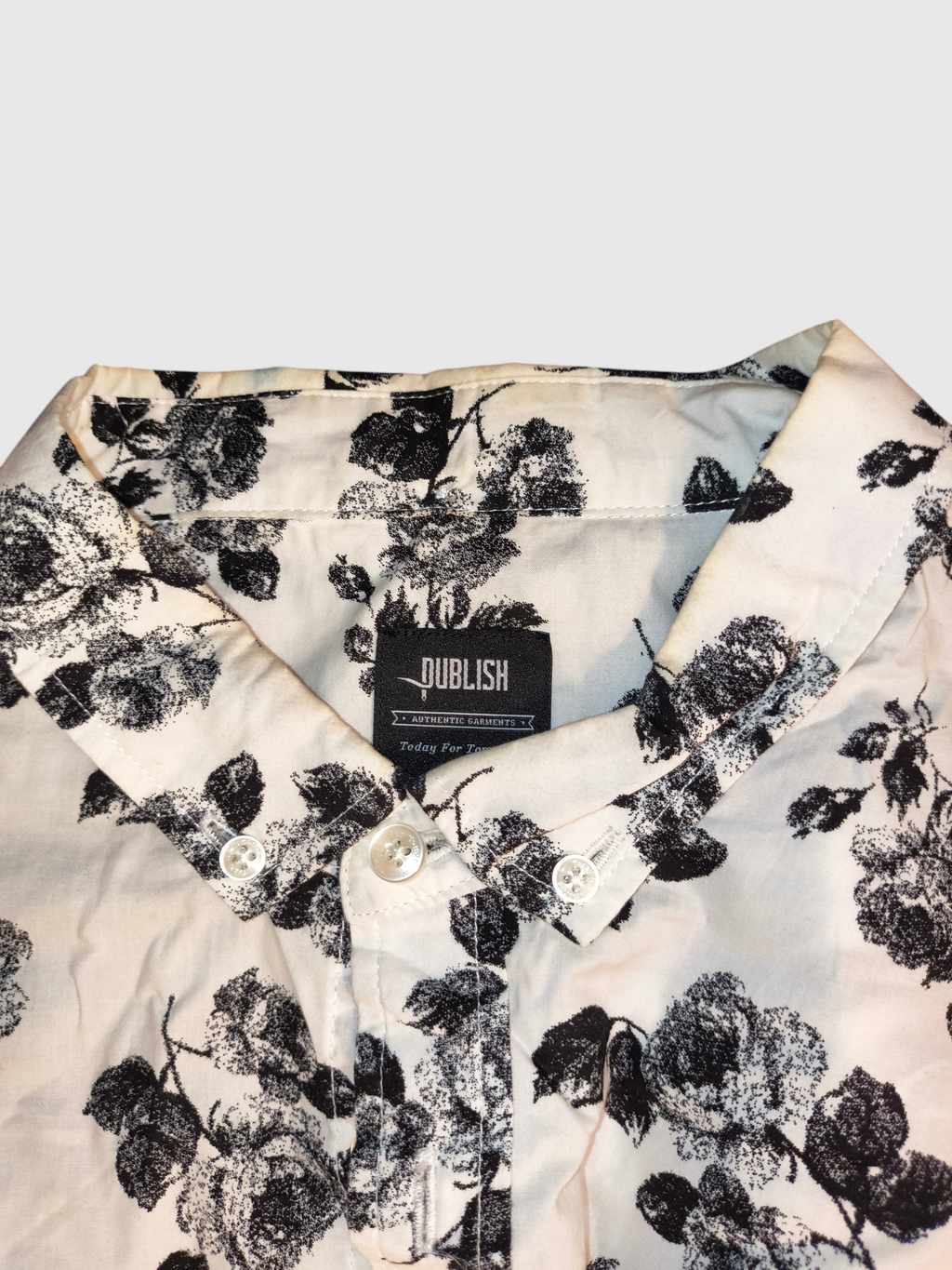 Publish Brand Monochrome Floral Long Sleeve Button Down Shirt - Men's Size XL (VGUC)