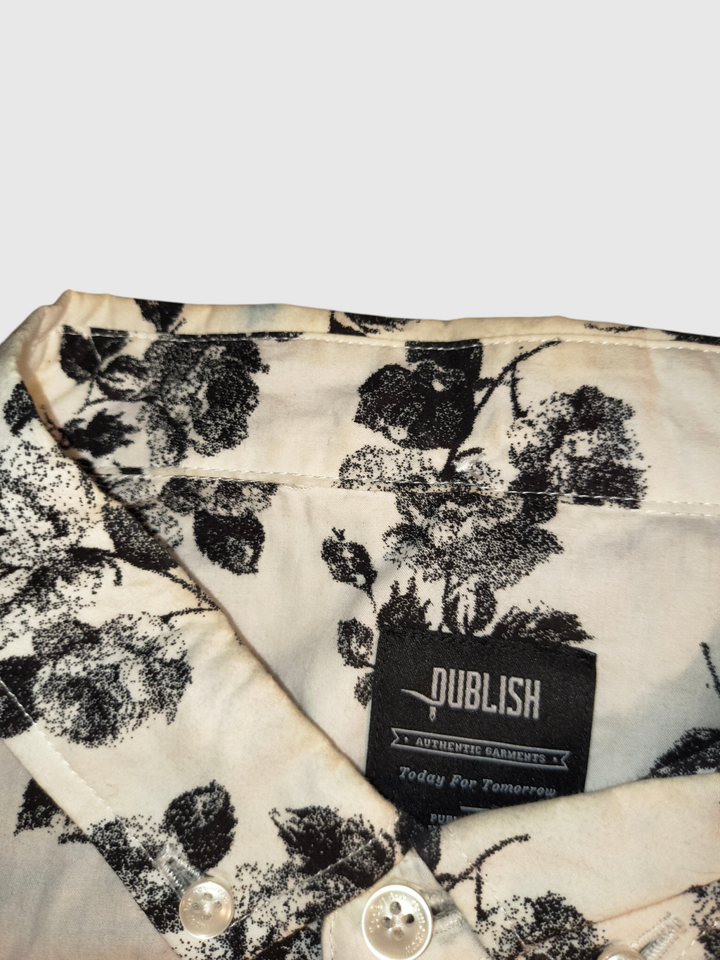 Publish Brand Monochrome Floral Long Sleeve Button Down Shirt - Men's Size XL (VGUC)