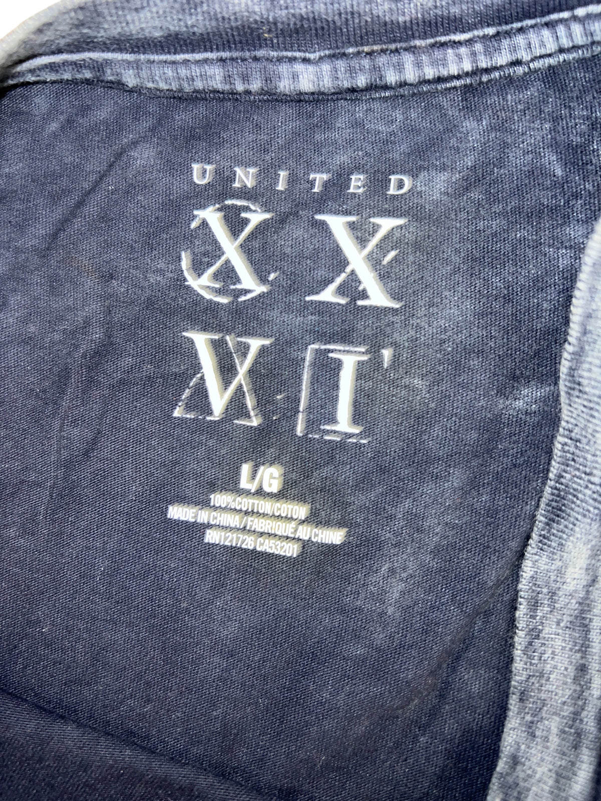 United XXVI Acid Wash Blue Geometric Graphic T-Shirt Large
