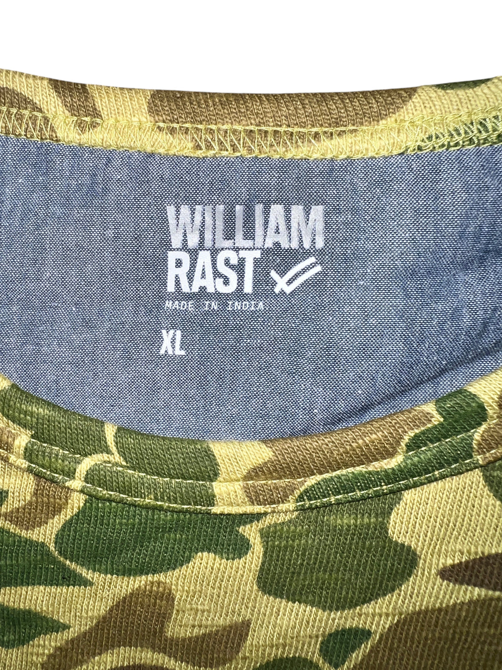 William Rast Green Duck Hunter Camo Pocket Tee - Men's XL (EUC)