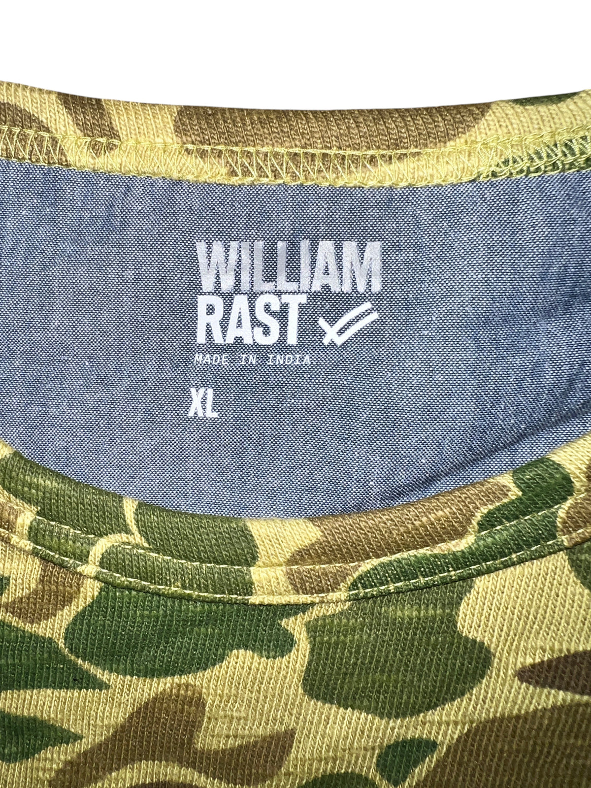 William Rast Green Duck Hunter Camo Pocket Tee - Men's XL (EUC)