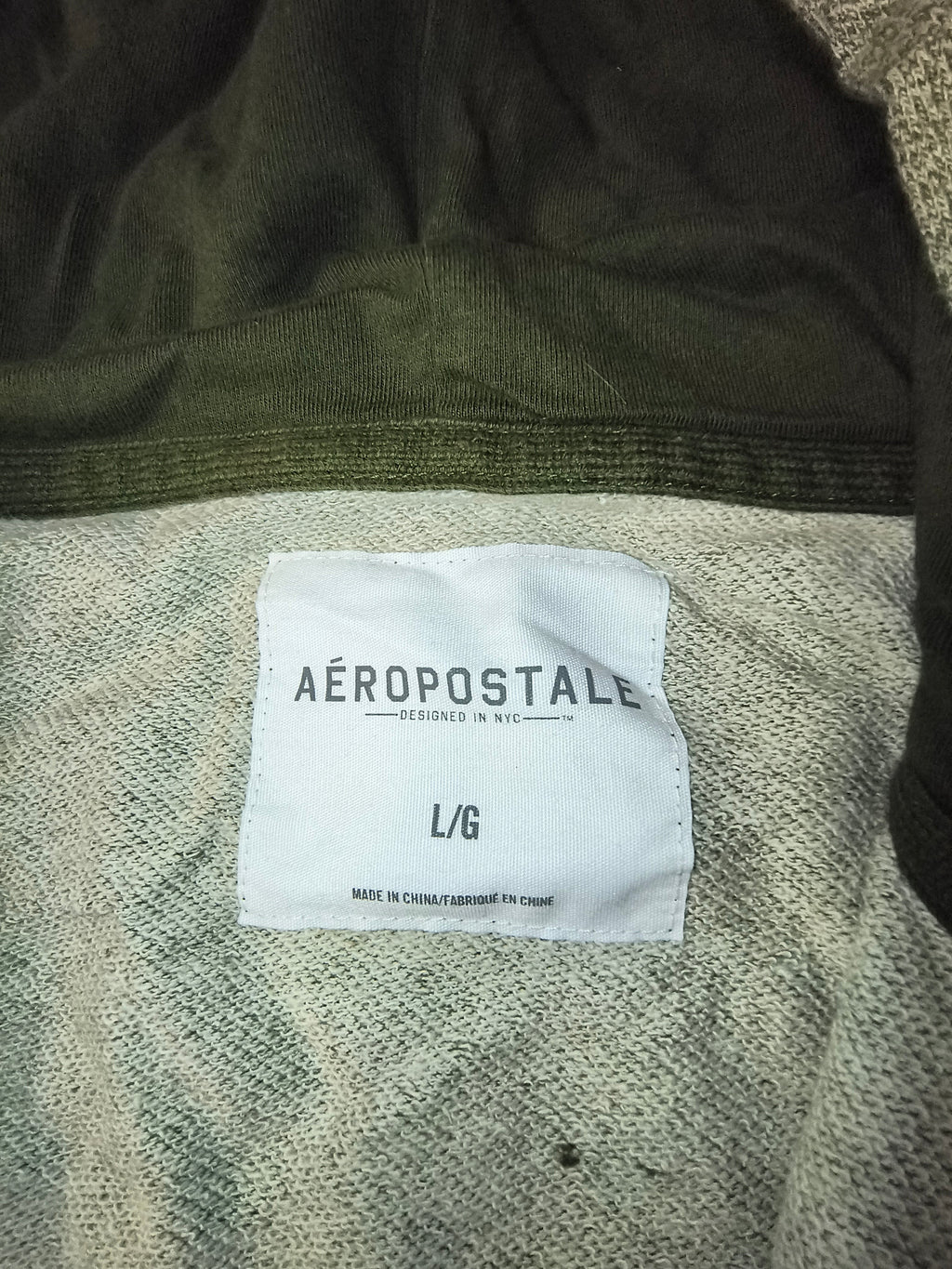 Awsum Thrift Aéropostale olive green hoodie size L label detail with white drawstring cords