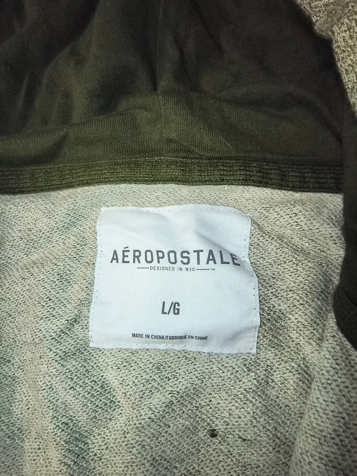 Awsum Thrift Aéropostale olive green hoodie size L label detail with white drawstring cords