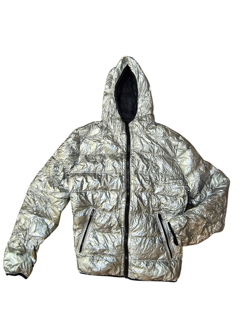 Awsum Thrift American Eagle metallic silver foil hooded puffer jacket with quilted texture and full-zip front.