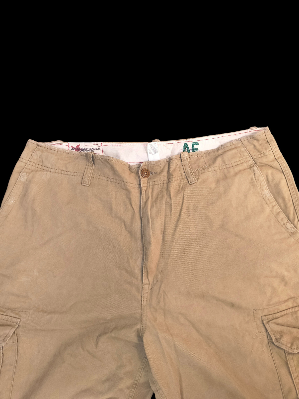 Awsum Thrift American Eagle Outfitters khaki cotton twill cargo shorts with button waist and interior branding