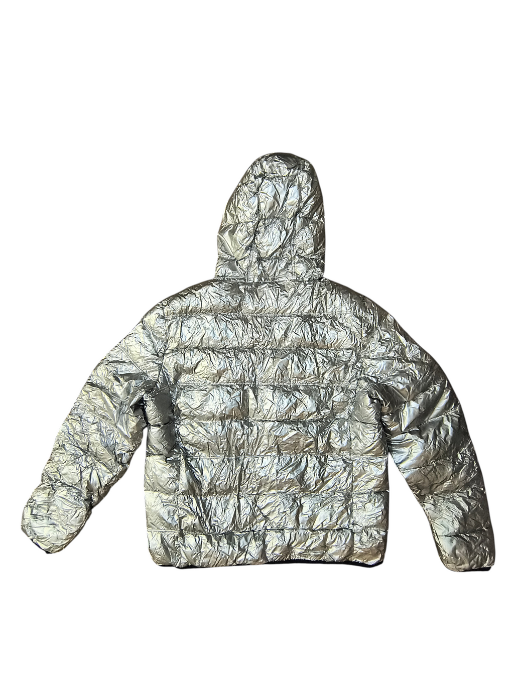 Awsum Thrift American Eagle metallic silver foil hooded puffer jacket with quilted texture, back view.