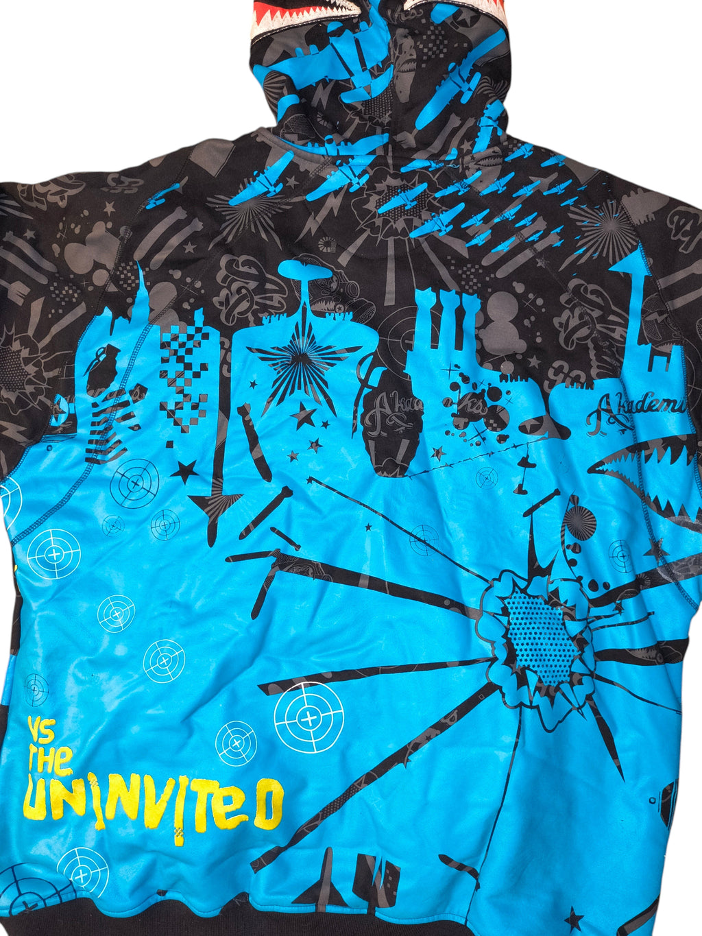 Awsum Thrift vintage Akademiks Jeanius Warfare shark hoodie featuring cyan blue and black warplane city skyline print
